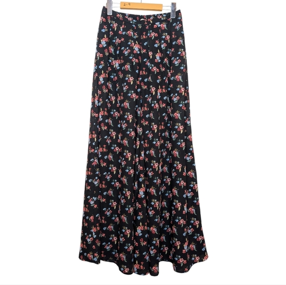Hollister Women's Medium High Waisted Black Floral Pleated Flowy Pant - Picture 1 of 11